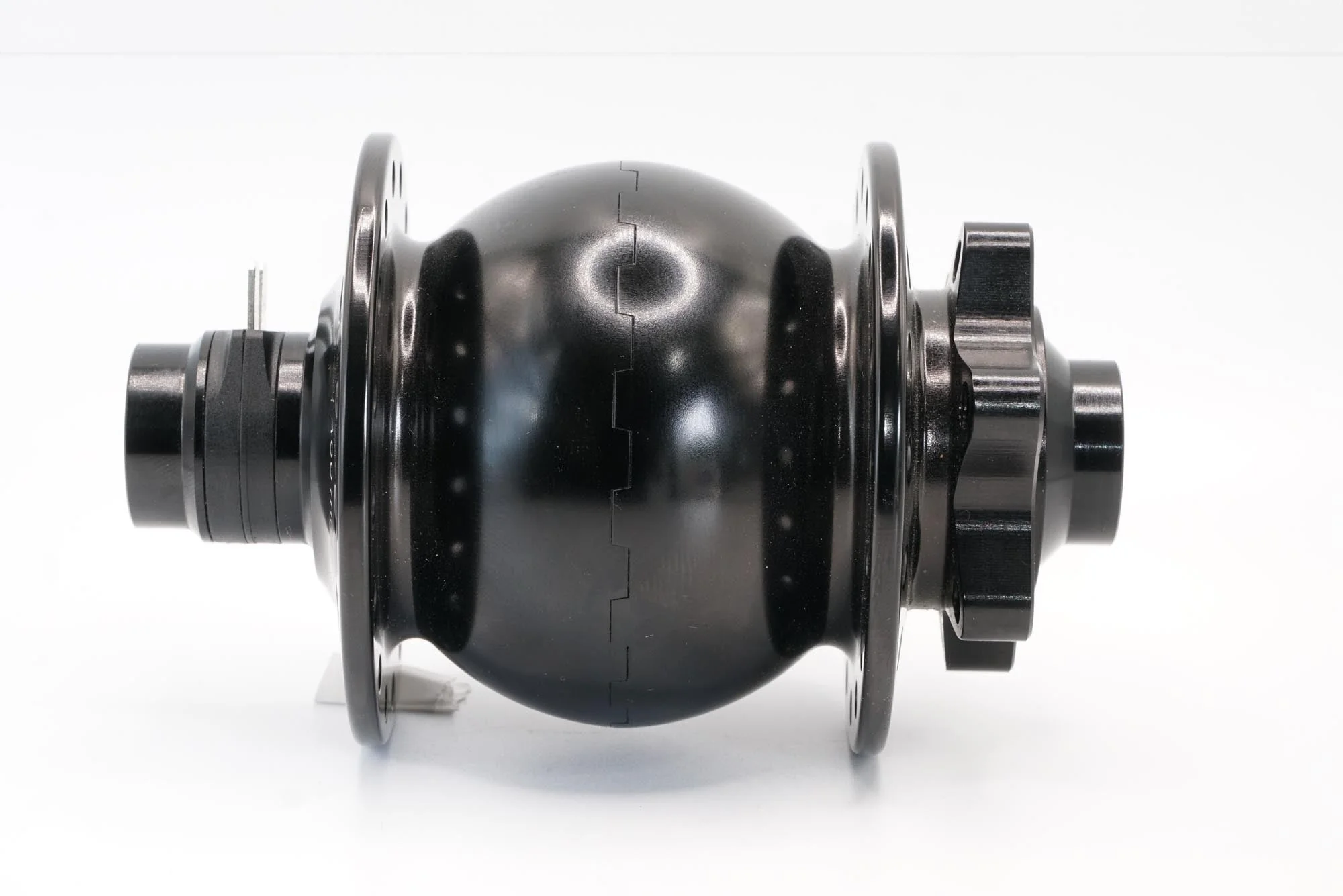 Front Dynamo Hub | SON 28 Boost MTB | 6-Bolt | 32 Hole | Black