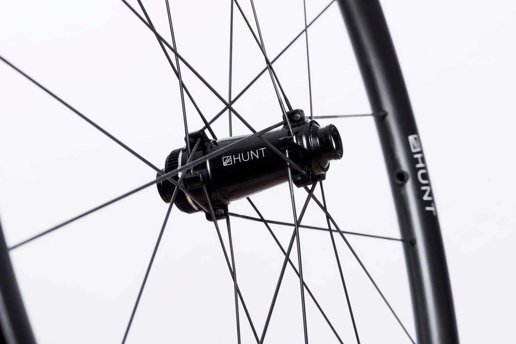 HUNT 30 Carbon Aero Disc Wheelset - Image 4