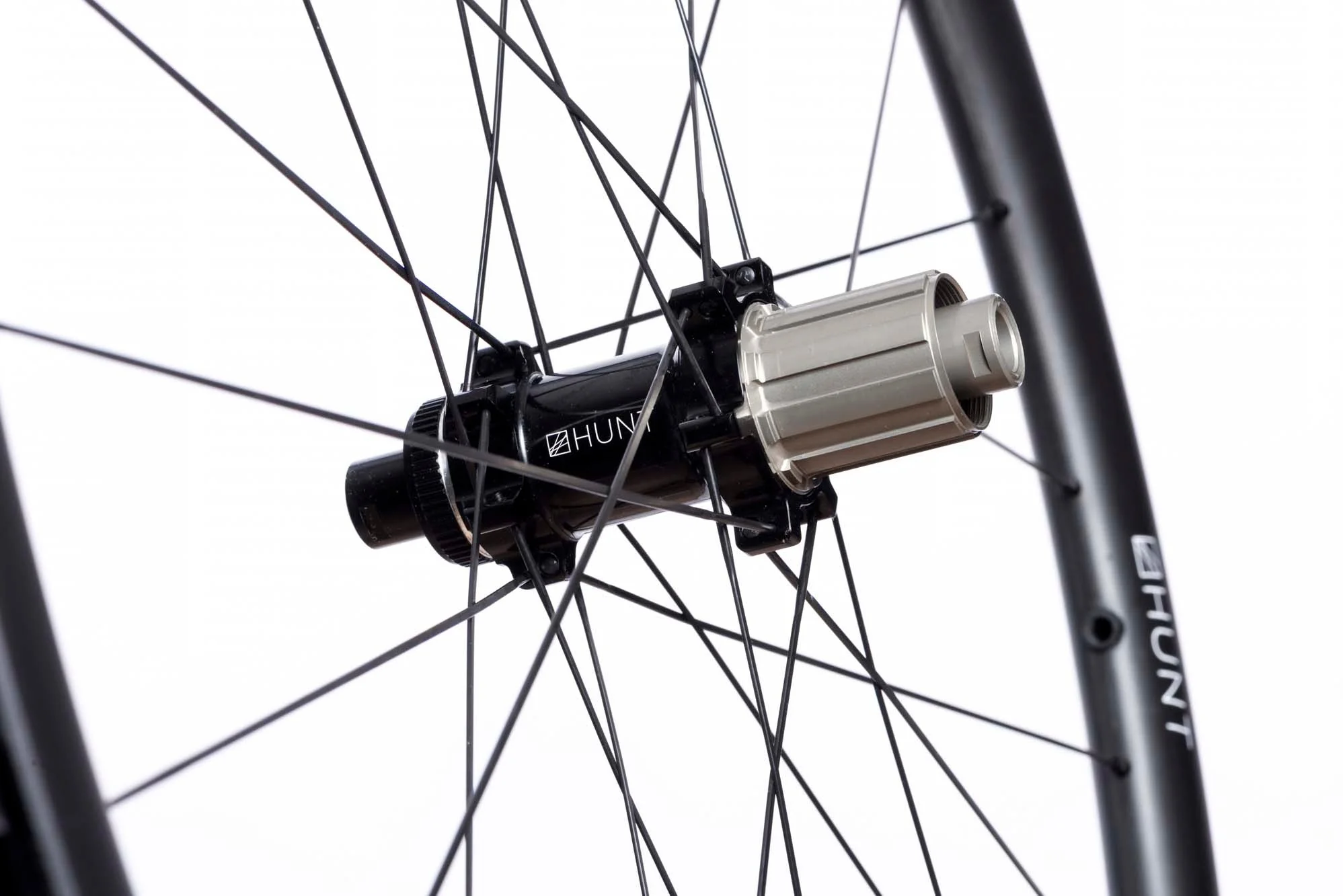 HUNT 30 Carbon Aero Disc Wheelset - Image 5