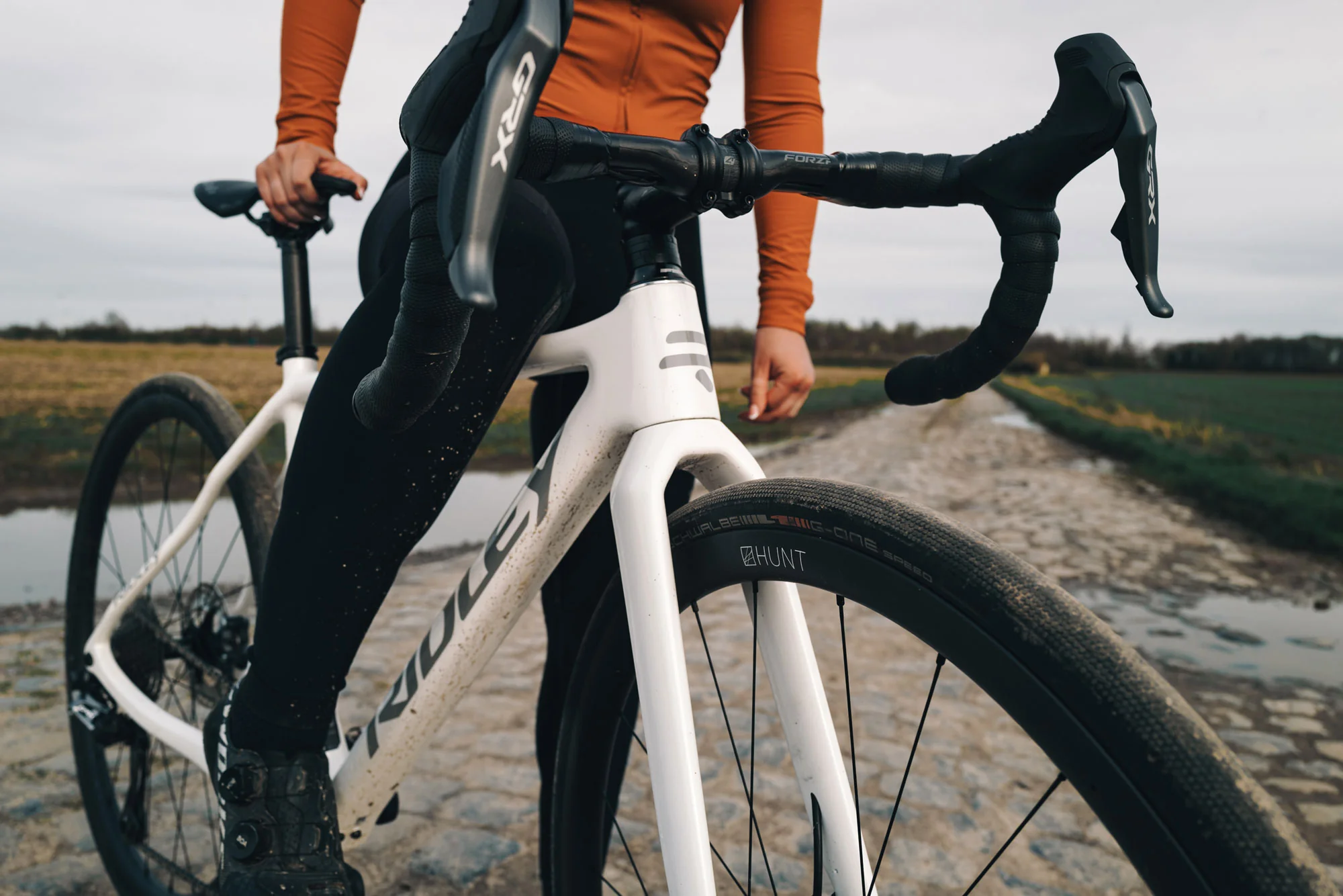 HUNT 30 Carbon Disc Wheelset - Image 2