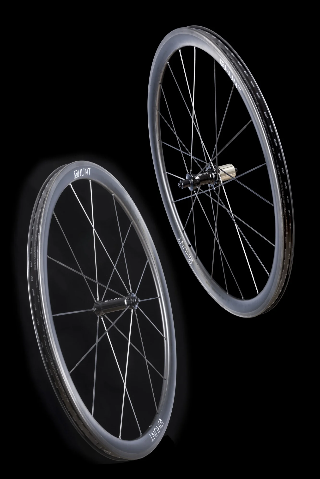 HUNT 36 UD Carbon Spoke Wheelset - Image 11