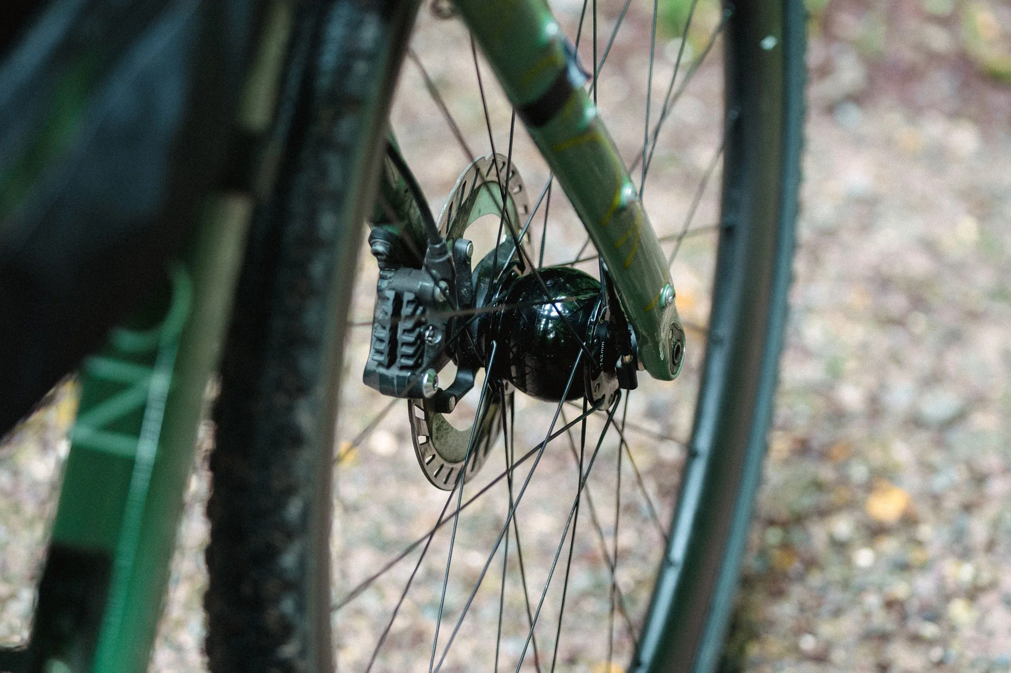 HUNT 40 Carbon Gravel Dynamo Wheelset | IC400 - Image 5