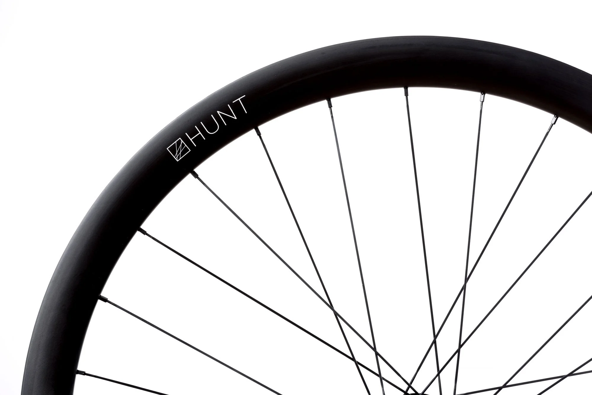 HUNT 40 Carbon Gravel Dynamo Wheelset | IC400 - Image 6