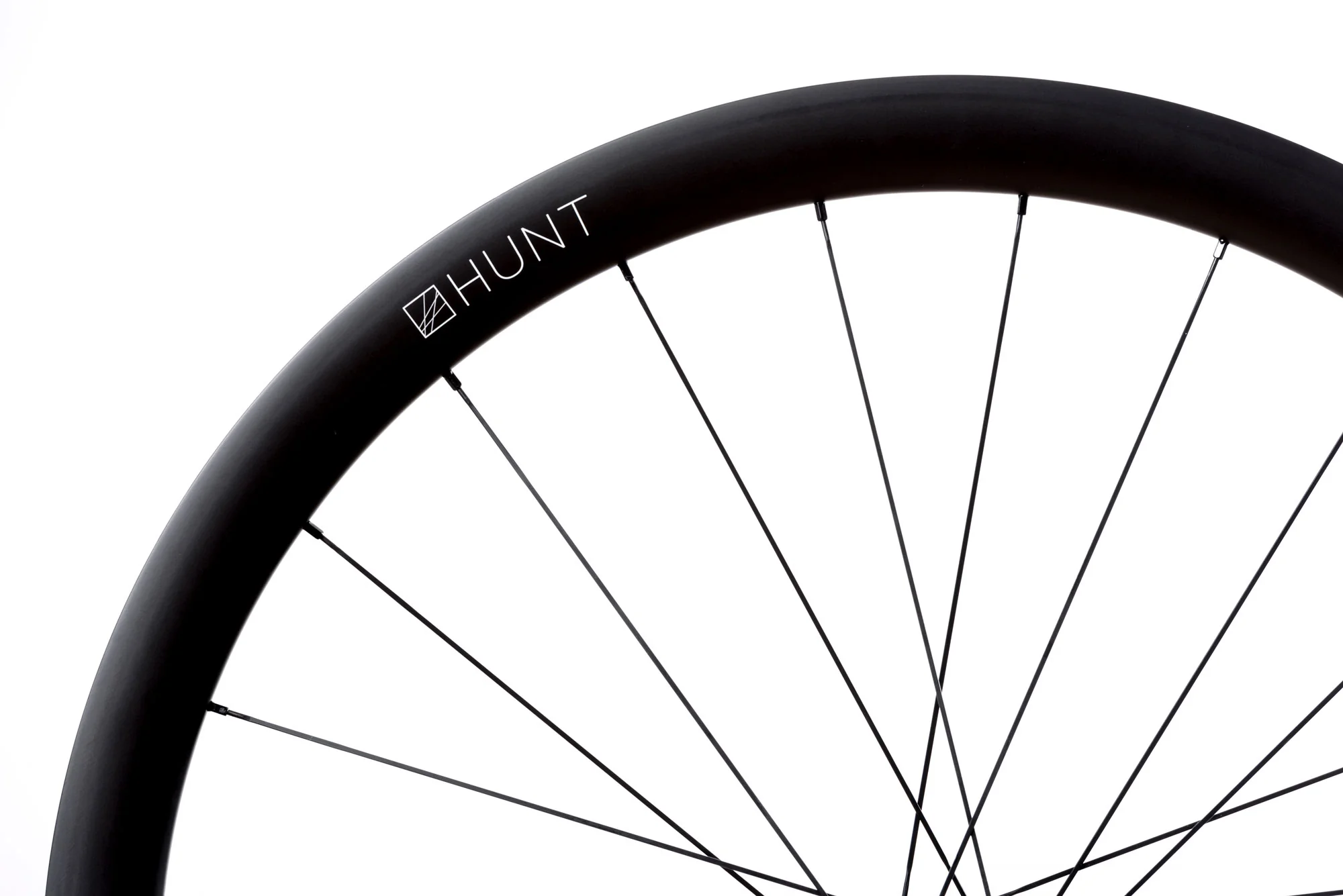 HUNT 40 Carbon Gravel Race Front Wheel - Image 3