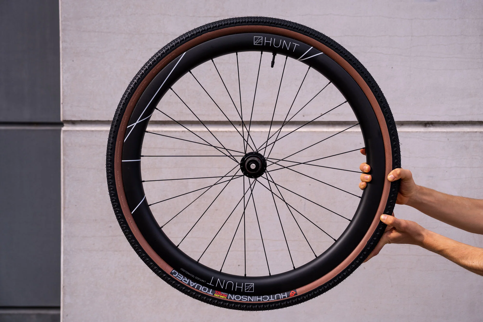 HUNT 42 Limitless Gravel Adventure Wheelset - Image 10