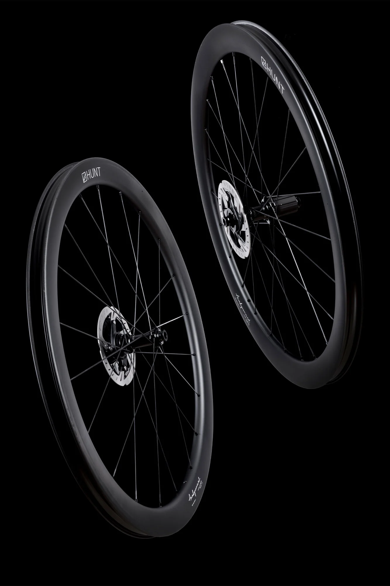 HUNT 44_46 Aerodynamicist Carbon Disc Wheelset - Image 10