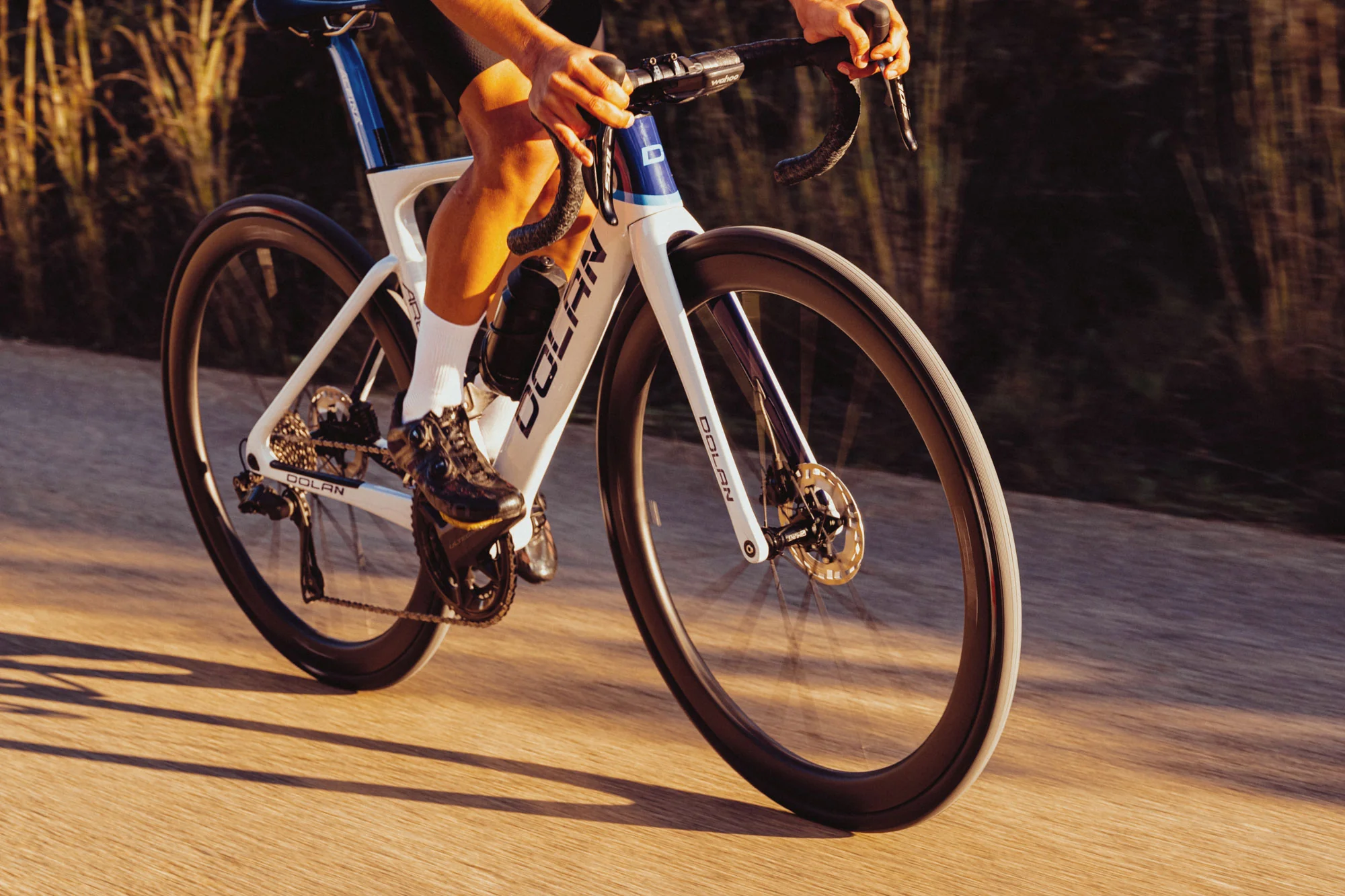 HUNT 44 UD Carbon Spoke Disc Wheelset - Image 6