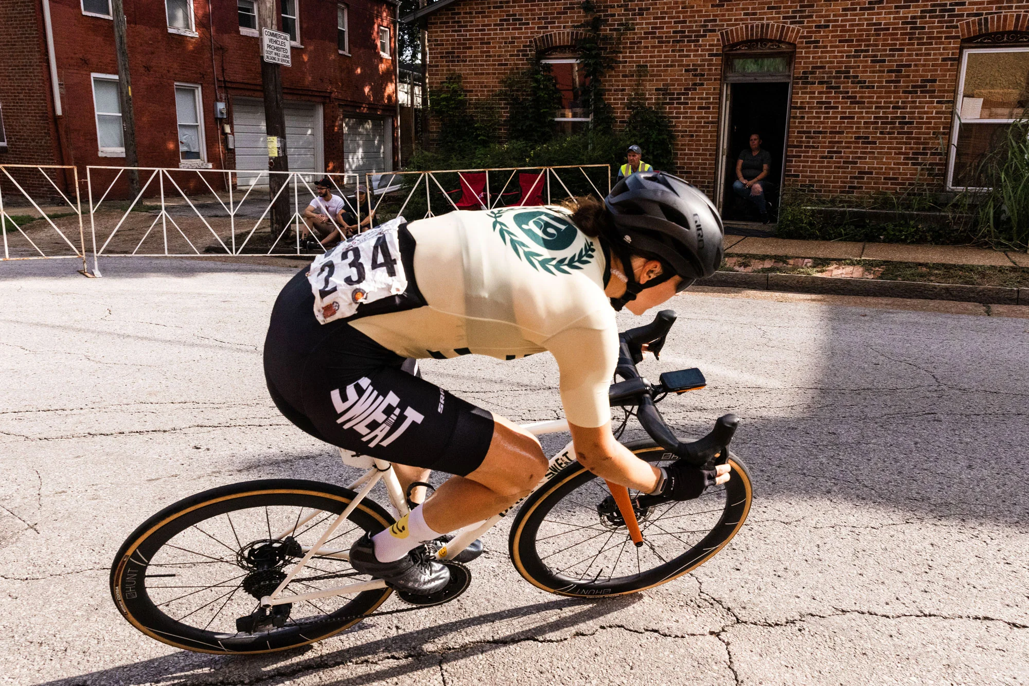 HUNT 48 Limitless UD Carbon Spoke Disc Wheelset | Previous Model IC325 - Image 4