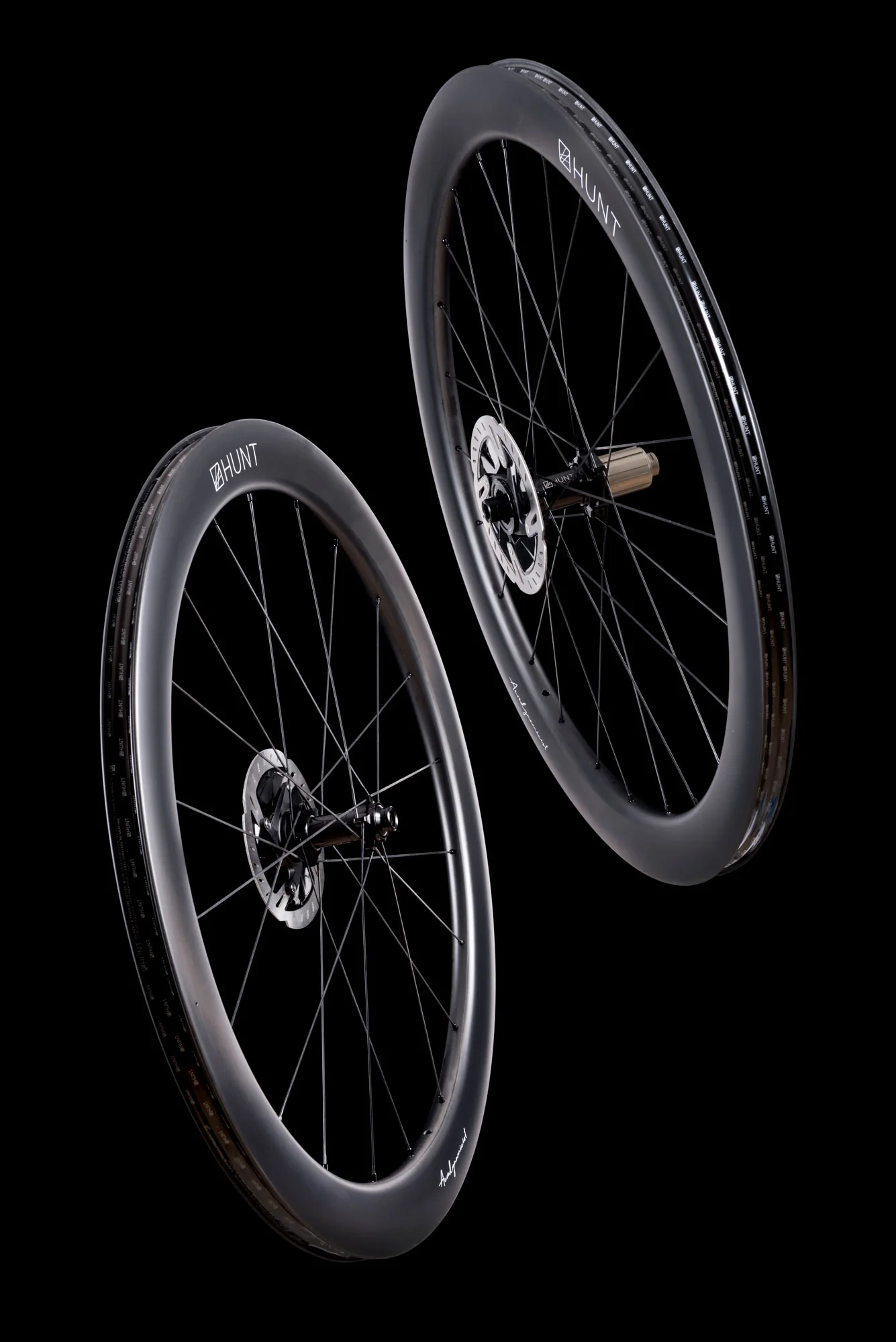 HUNT 54 UD Carbon Spoke Disc Wheelset - Image 12