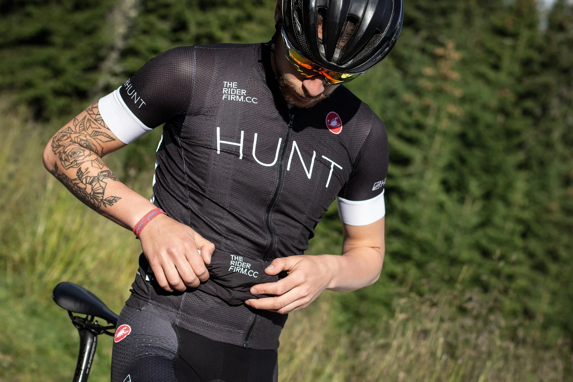 HUNT Castelli Pro Light WIND VEST - Image 8