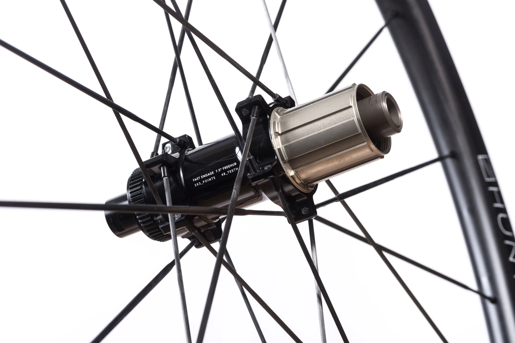 RE:NEW HUNT 32 Aerodynamicist UD Carbon Spoke Disc Wheelset - Image 9