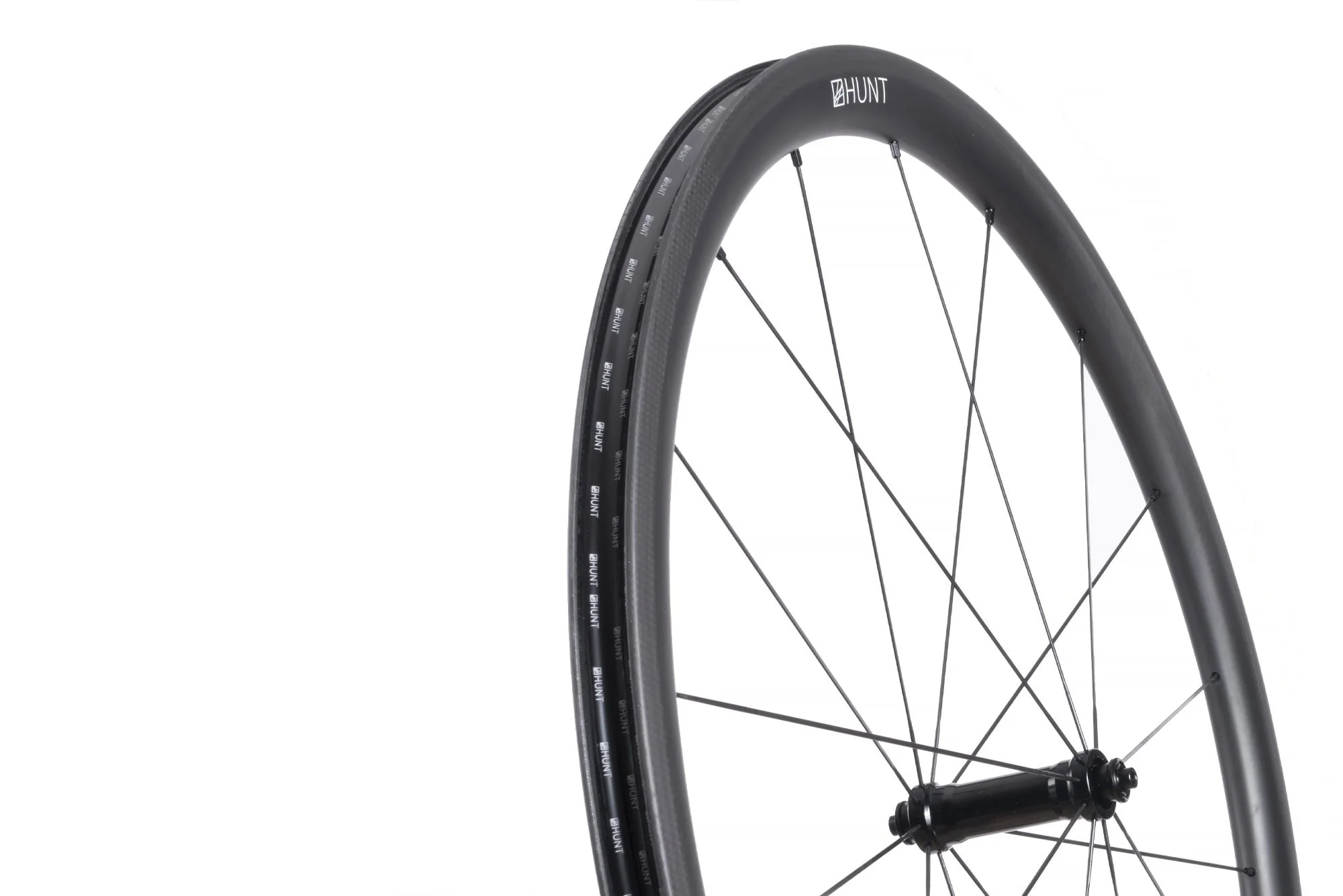 RE:NEW HUNT 36 Carbon Wide Aero Wheelset - Image 2