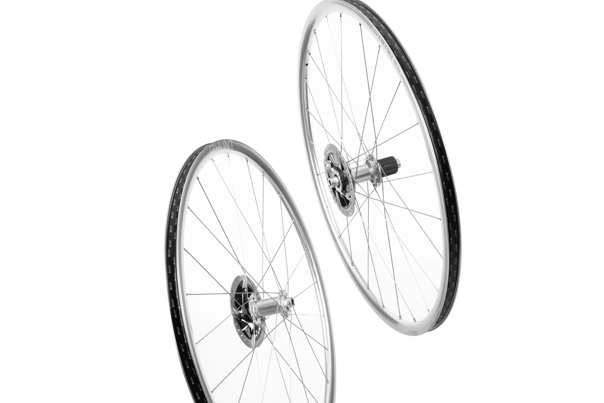 RE:NEW HUNT 4 Season Disc Wheelset - Image 6