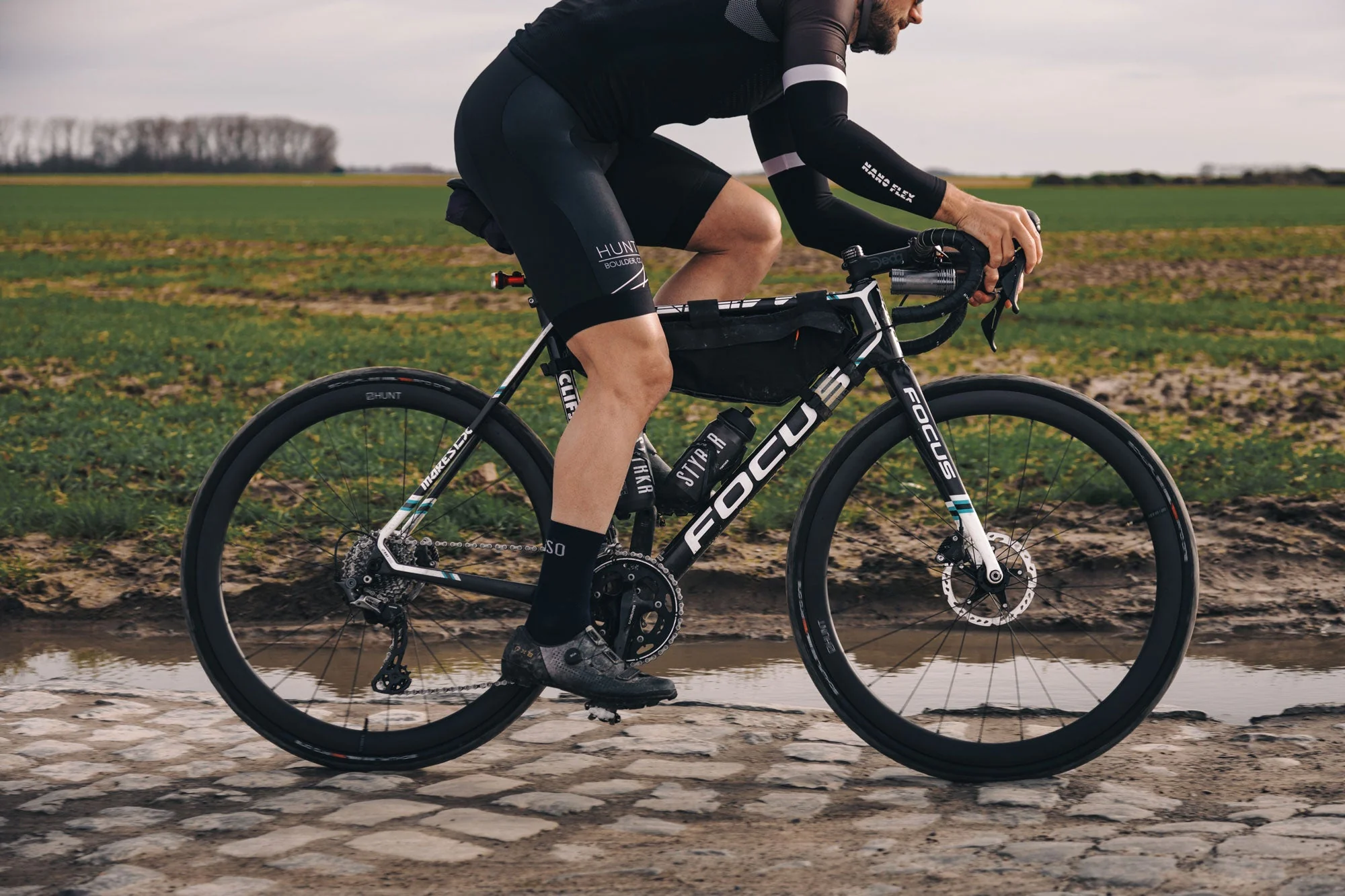 RE:NEW HUNT 40 Carbon Disc Wheelset - Image 2