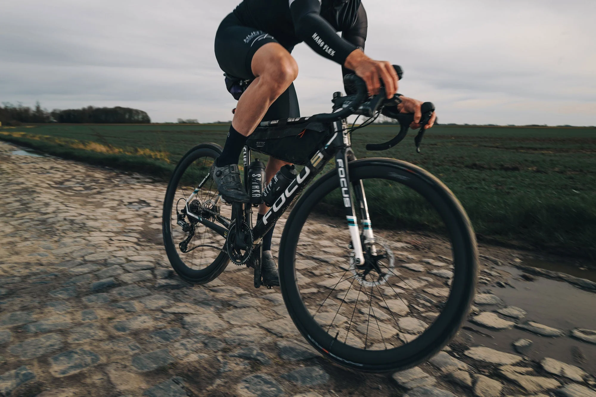 RE:NEW HUNT 40 Carbon Disc Wheelset - Image 9
