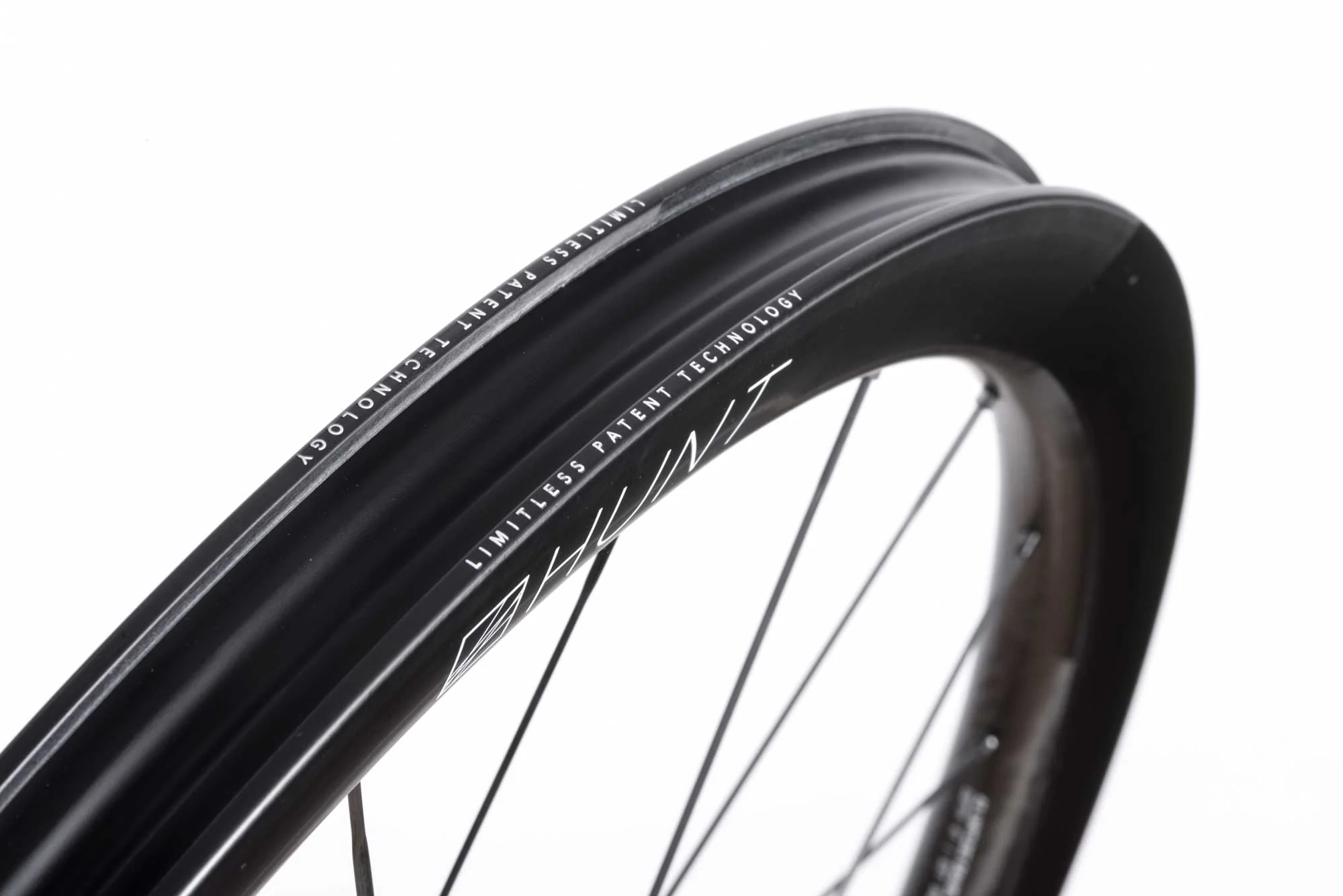 RE:NEW HUNT 40 Limitless Gravel Aero Wheelset - Image 5