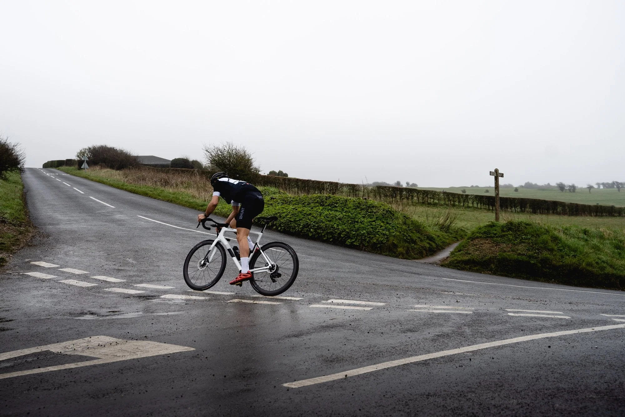RE:NEW HUNT 44 UD Carbon Spoke Disc Wheelset - Image 12