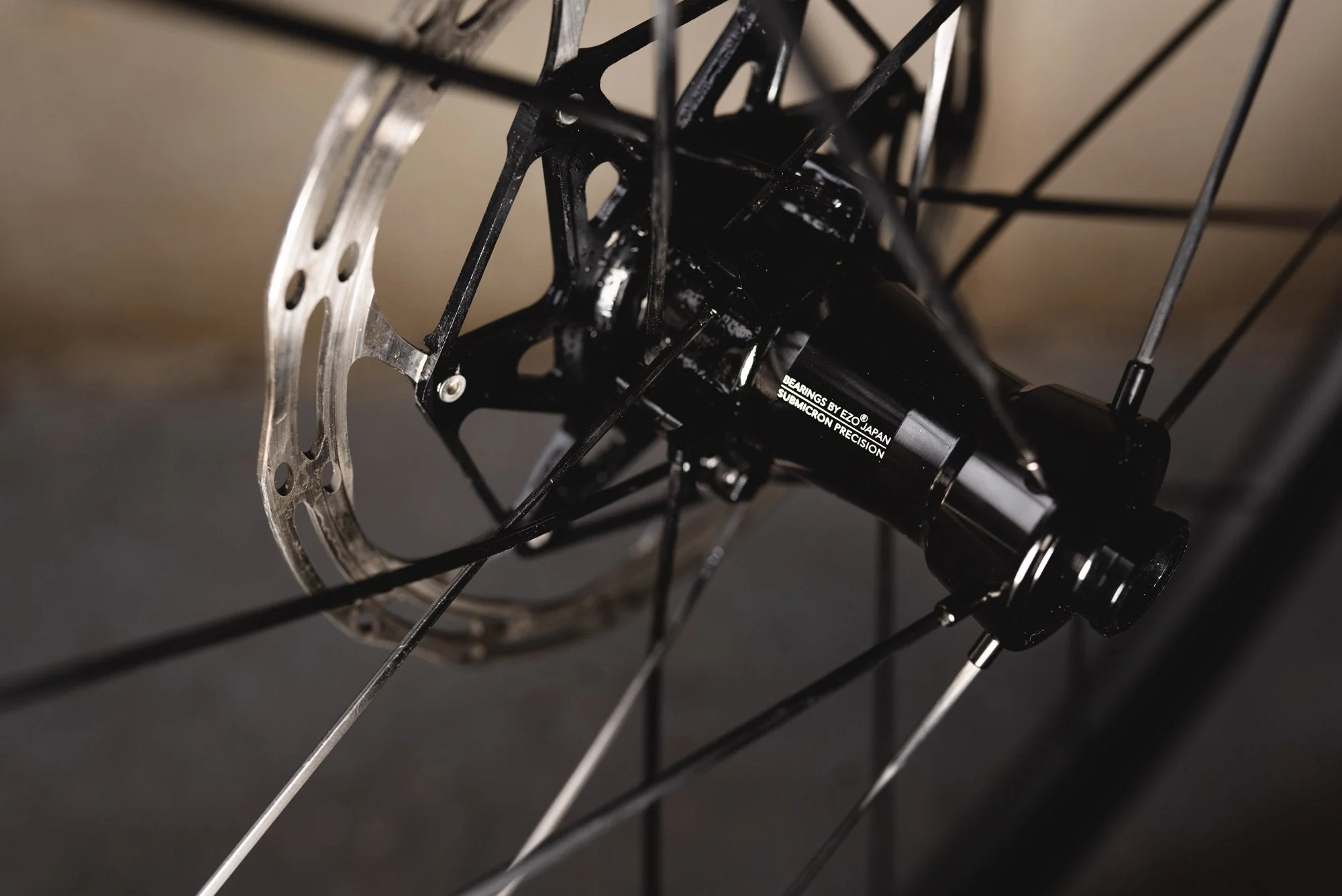 RE:NEW HUNT 44 UD Carbon Spoke Disc Wheelset - Image 14