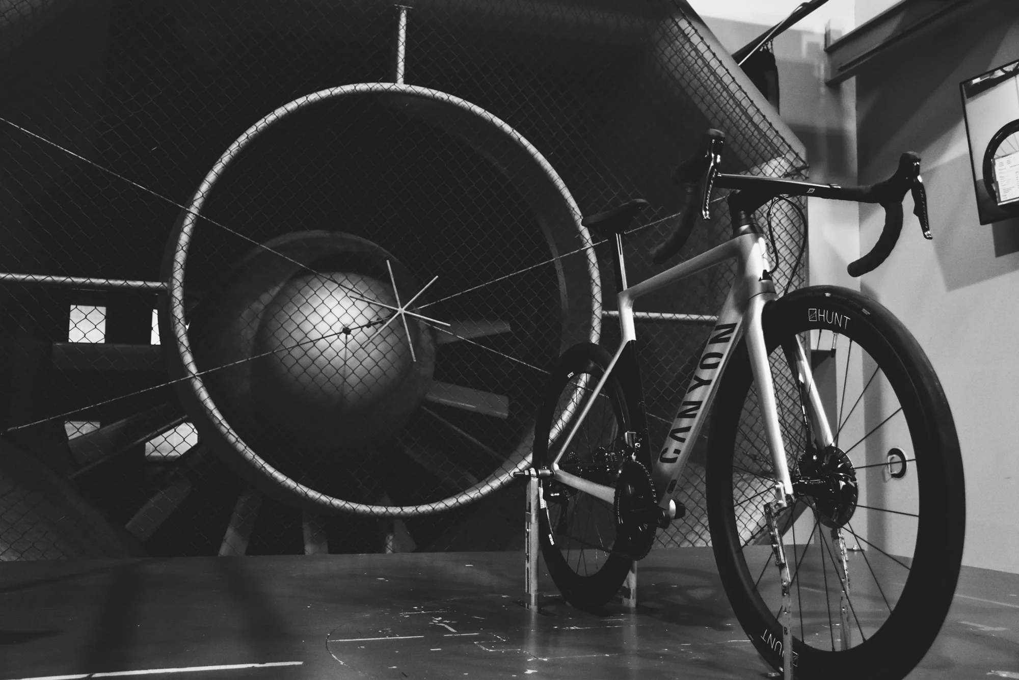 RE:NEW HUNT 48 Limitless Aero Disc Wheelset - Image 14