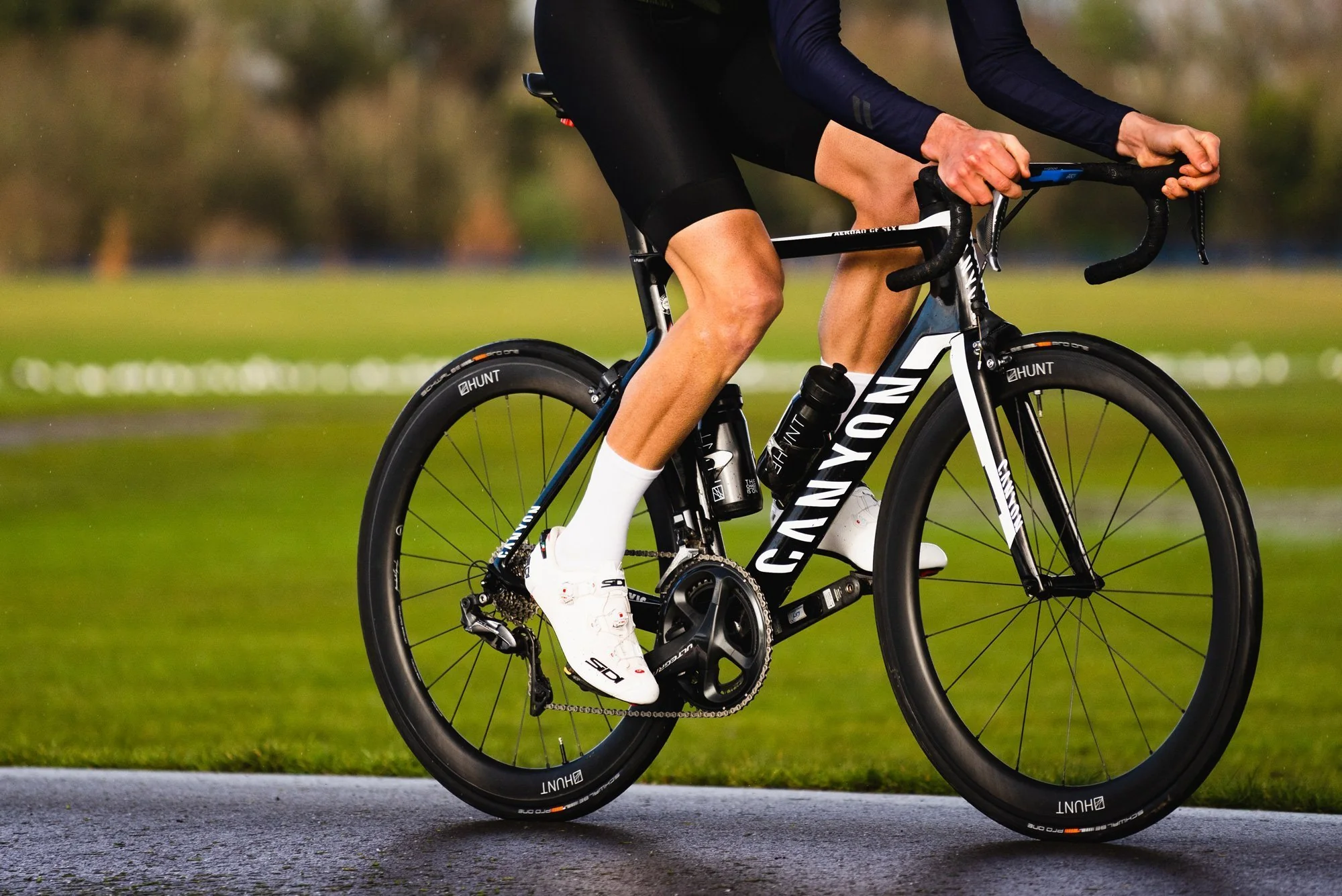 RE:NEW HUNT 52 Carbon Aerodynamicist Wheelset - Image 16
