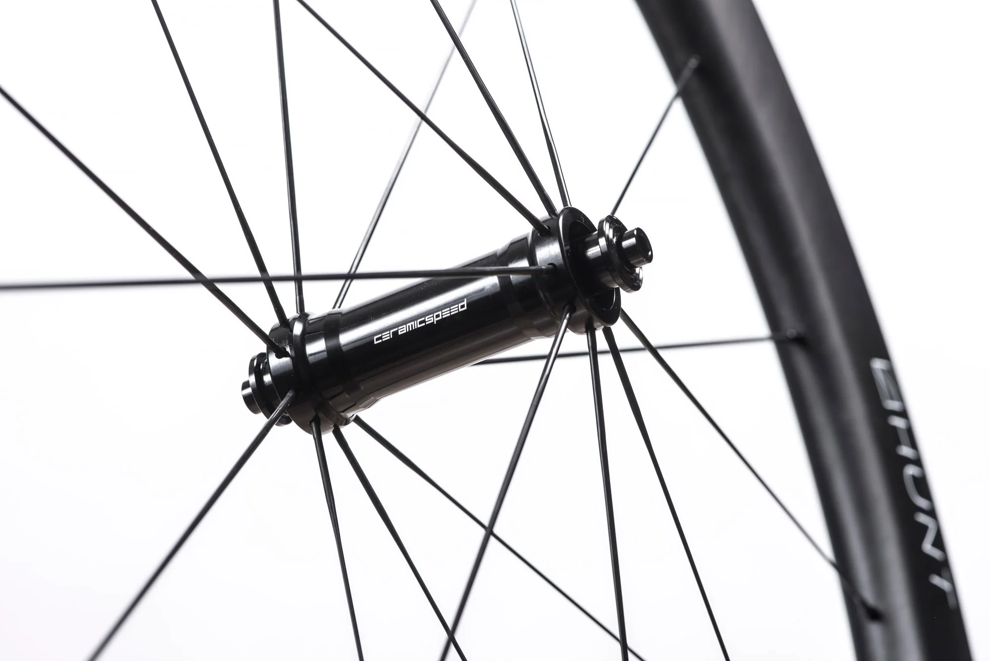 RE:NEW HUNT 52 Carbon Aerodynamicist Wheelset - Image 8