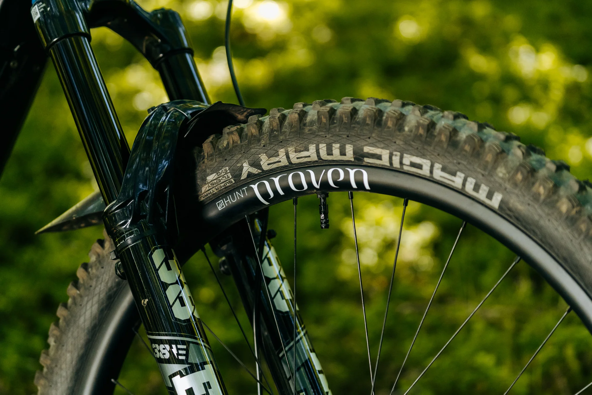 HUNT Proven Carbon Race E_Enduro 27.5 Wheelset - Image 8