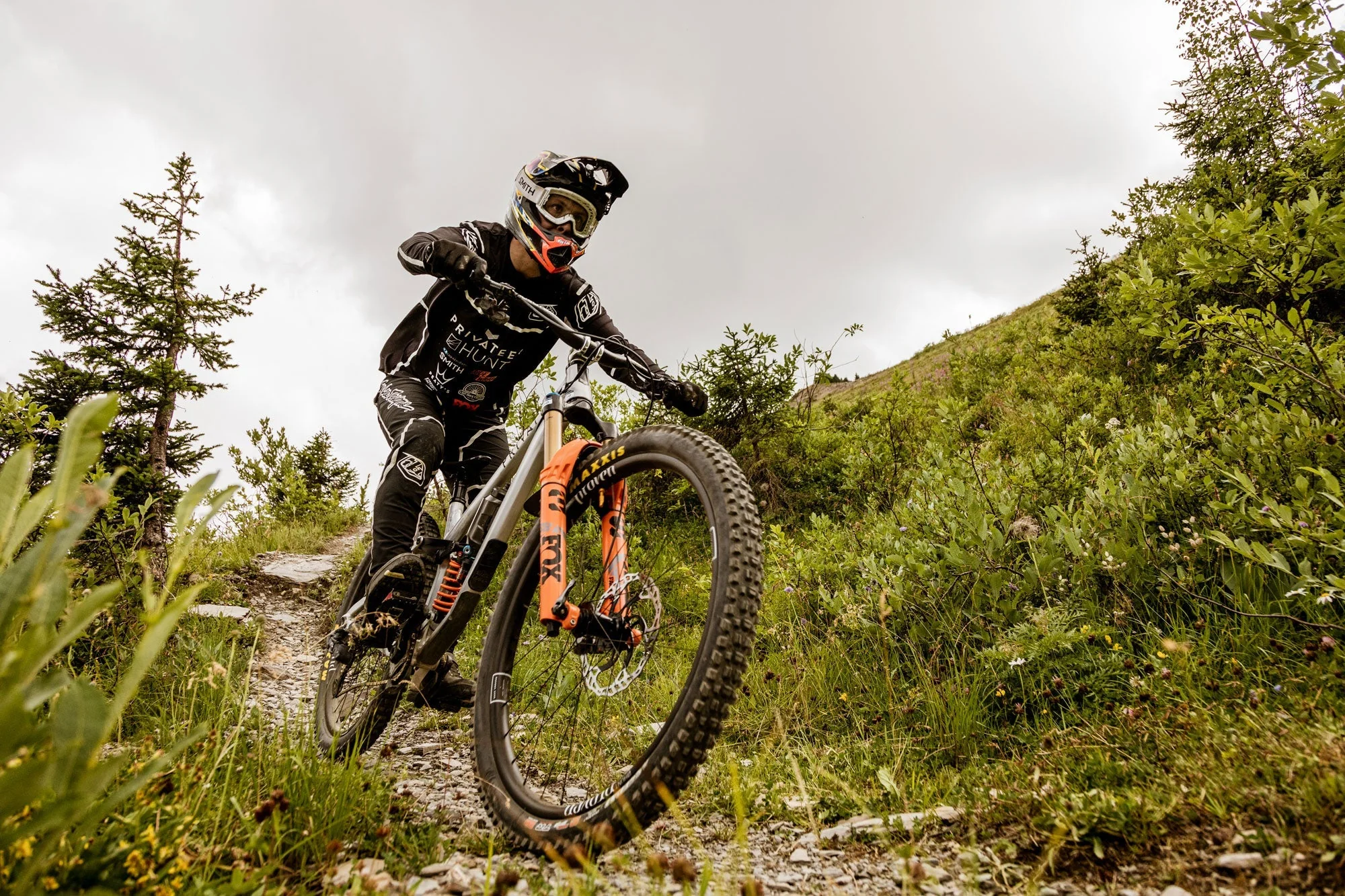 RE:NEW HUNT Proven Carbon Race Enduro Mullet Wheelset - Image 4