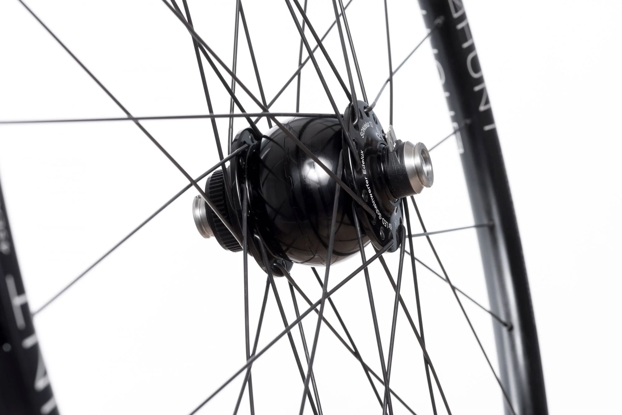 RE:NEW HUNT SuperDura Dynamo Disc Wheelset - Image 6